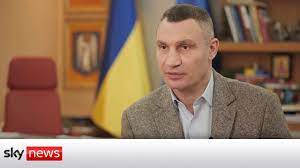 Promis reden Englisch – Bürgermeister von Kiew Vitali Klitschko